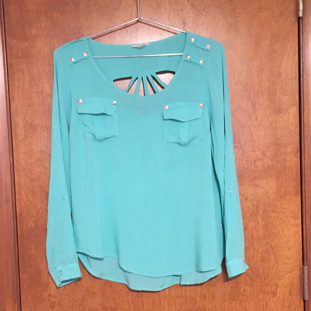 Mine blouse size small